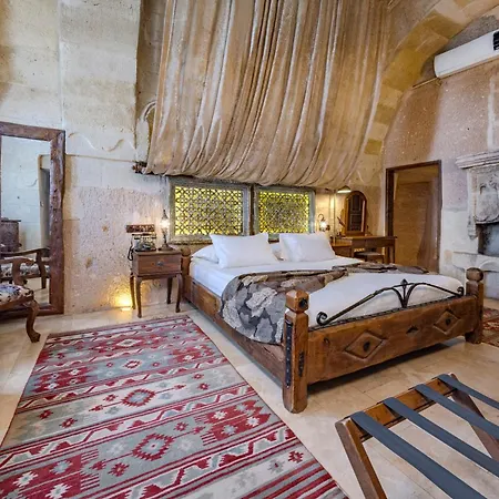 Eyes Of Cappadocia Cave Üçhisar