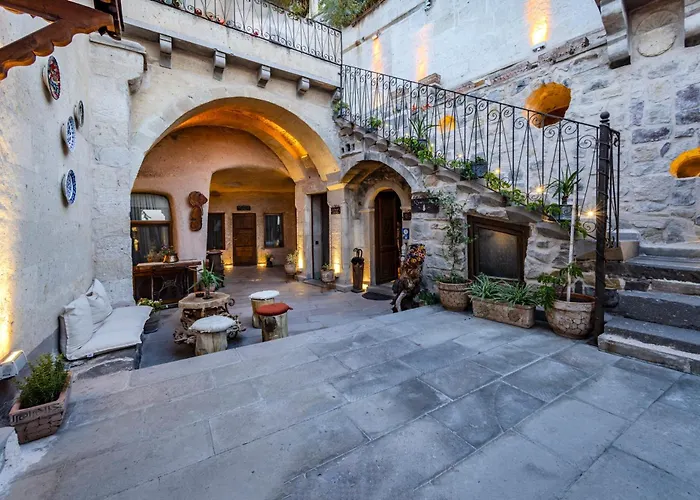 Eyes Of Cappadocia Cave Üçhisar